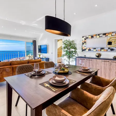 Portolan's Amazing Sea & Old Town View Apartment *